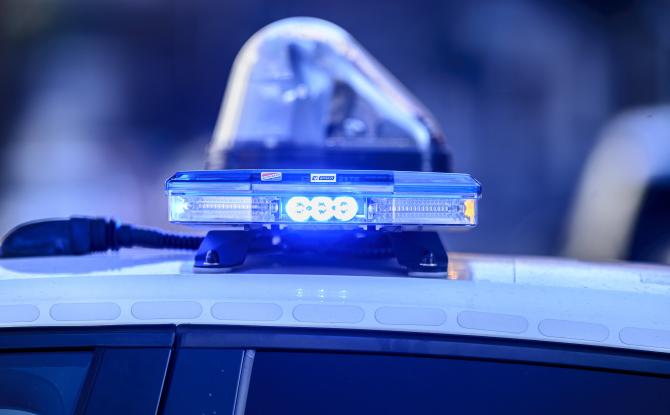 Accident entre une voiture et un camion sur la E42 juste avant la sortie Chaineux