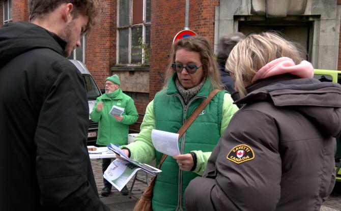 La CSC sur le marché de Verviers pour sensibiliser au surendettement