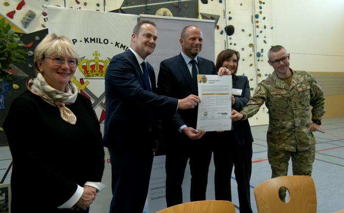 Le Ministre de la Défense, Théo Francken, en visite à Eupen