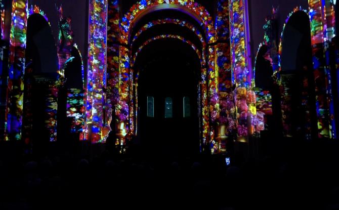 Le patrimoine spadois revisité par un conte de Noël immersif dans l’église Notre-Dame et Saint-Remacle