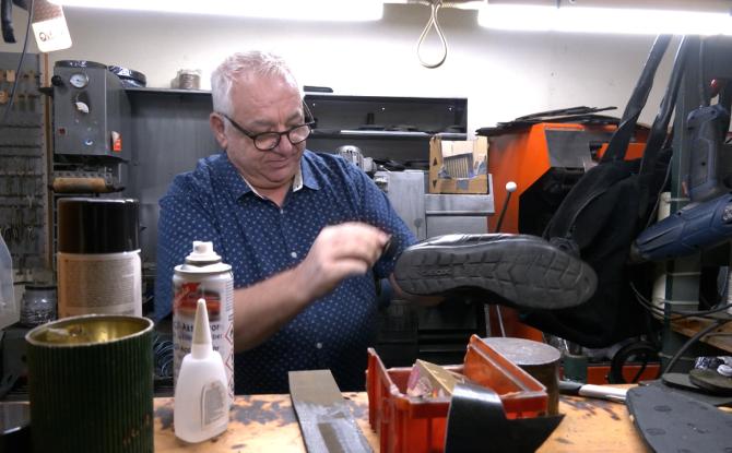 À Dison, le cordonnier John s’apprête à tourner la page