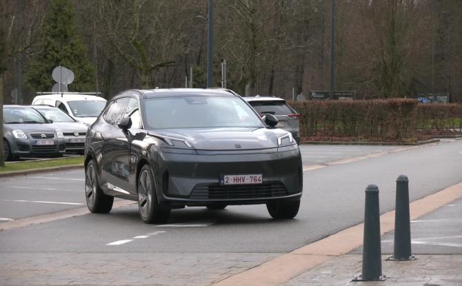 Lynk & Co 08 : le SUV chinois qui ose tout