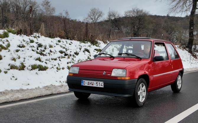 Renault Supercinq : la citadine qui a défié la Peugeot 205
