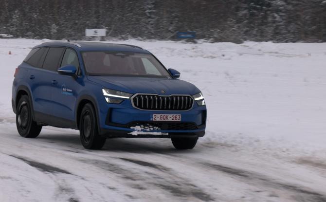 Neige, verglas : comment adapter sa conduite en conditions hivernales