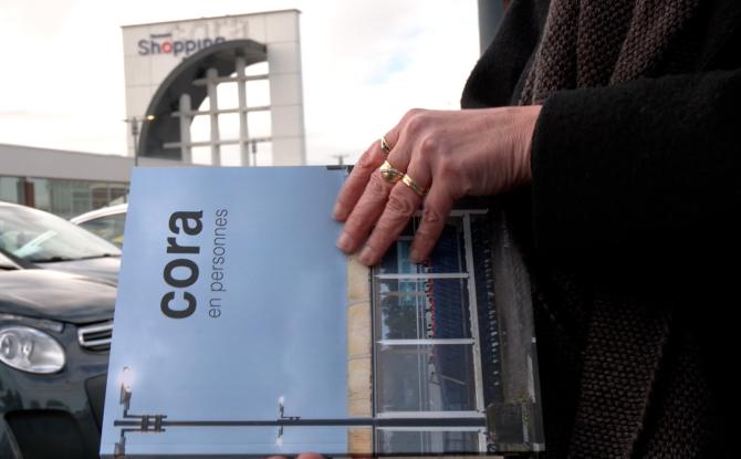 132 travailleurs du Cora de Rocourt photographiés par Annick Parotte