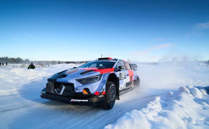 WRC : Une claque glaciale pour Thierry Neuville en Suède