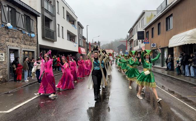 Trois-Ponts : un carnaval haut en couleur malgré la pluie